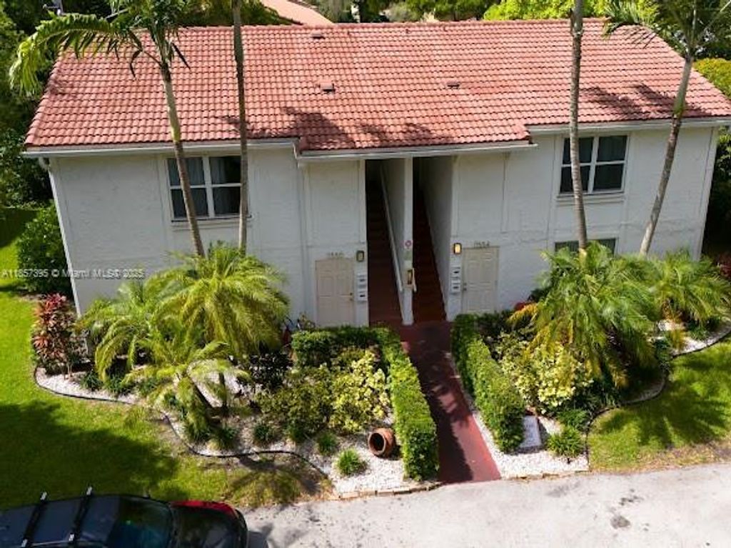 Photo of 11550 NW 36th St, Coral Springs, FL 33065 (MLS # A11857395)
