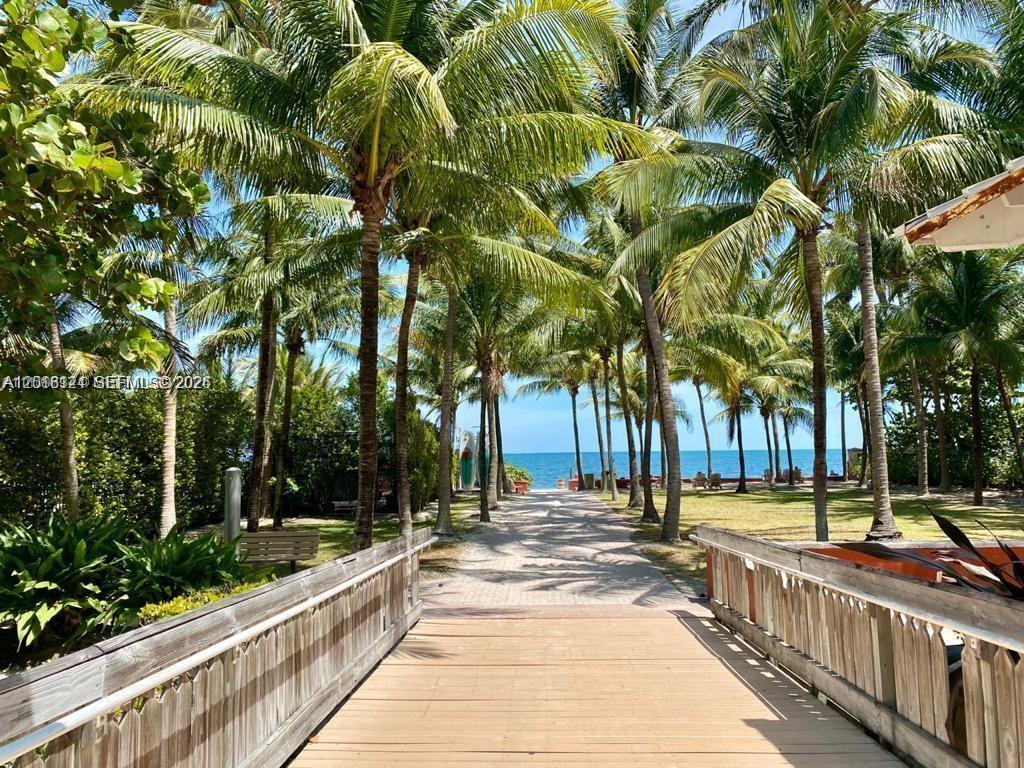 SUNRISE CLUB CONDO - Residential Lease