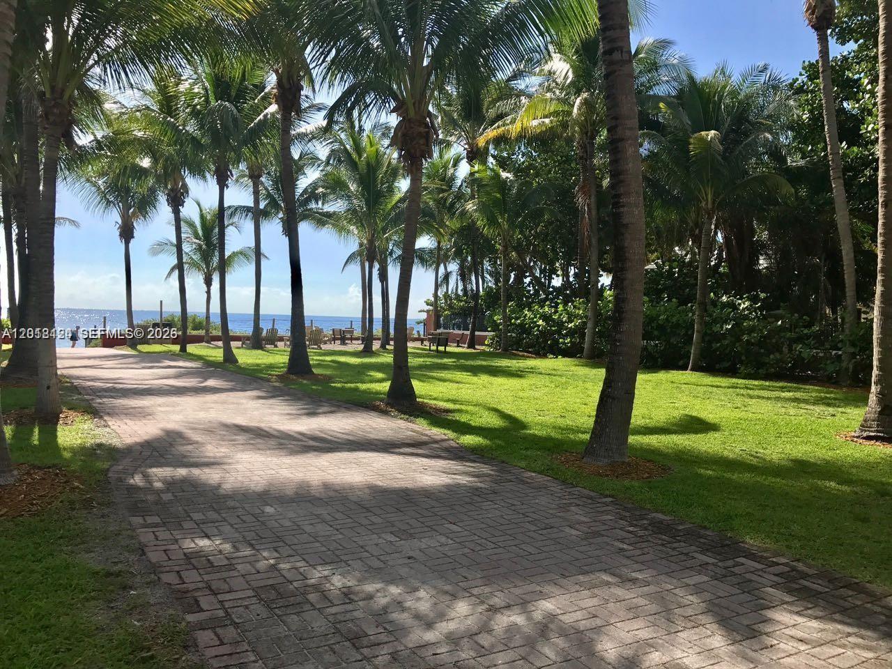 SUNRISE CLUB CONDO - Residential Lease
