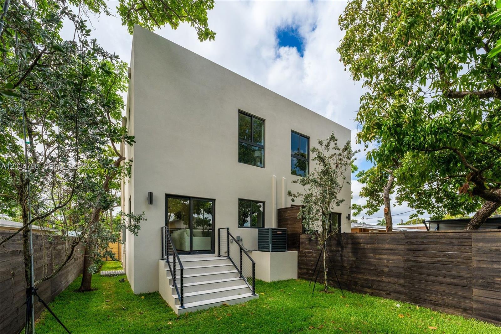 OCOEE PARK - Residential