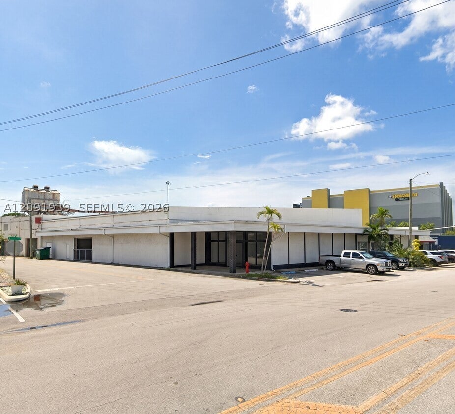 3300 SE 6th Ave