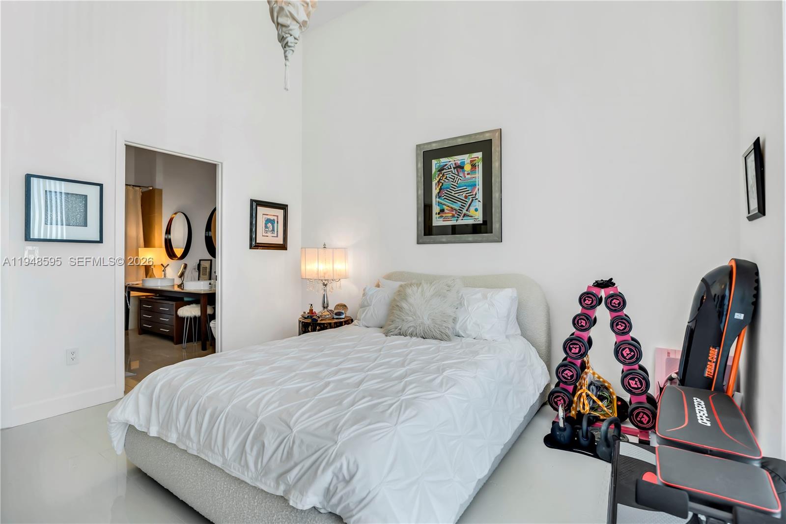 ICONBRICKELL CONDO NO 1 - Residential