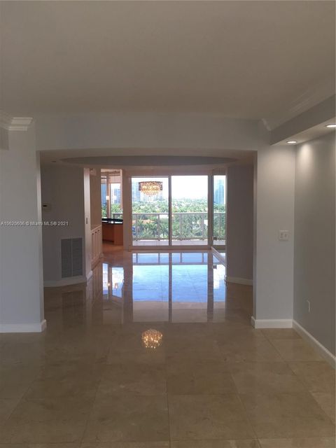 19333 Collins Ave 1109 Sunny Isles Beach FL 33160