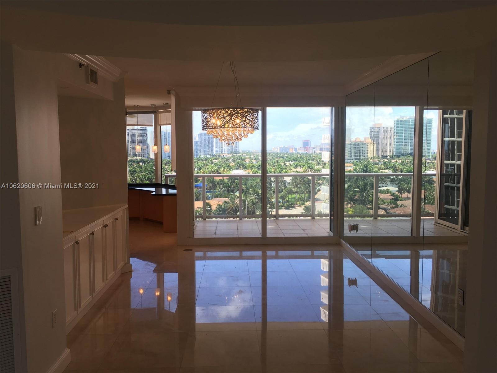 19333 Collins Ave 1109