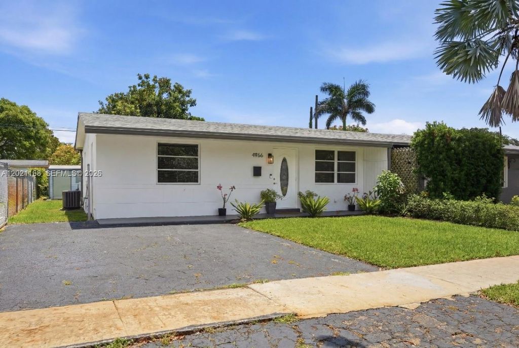 Photo of 4966 SW 93rd Ave, Cooper City, FL 33328 (MLS # A12021168)