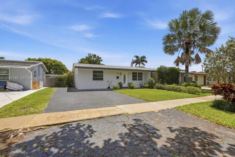Photo of 4966 SW 93rd Ave, Cooper City, FL 33328 (MLS # A12021168)