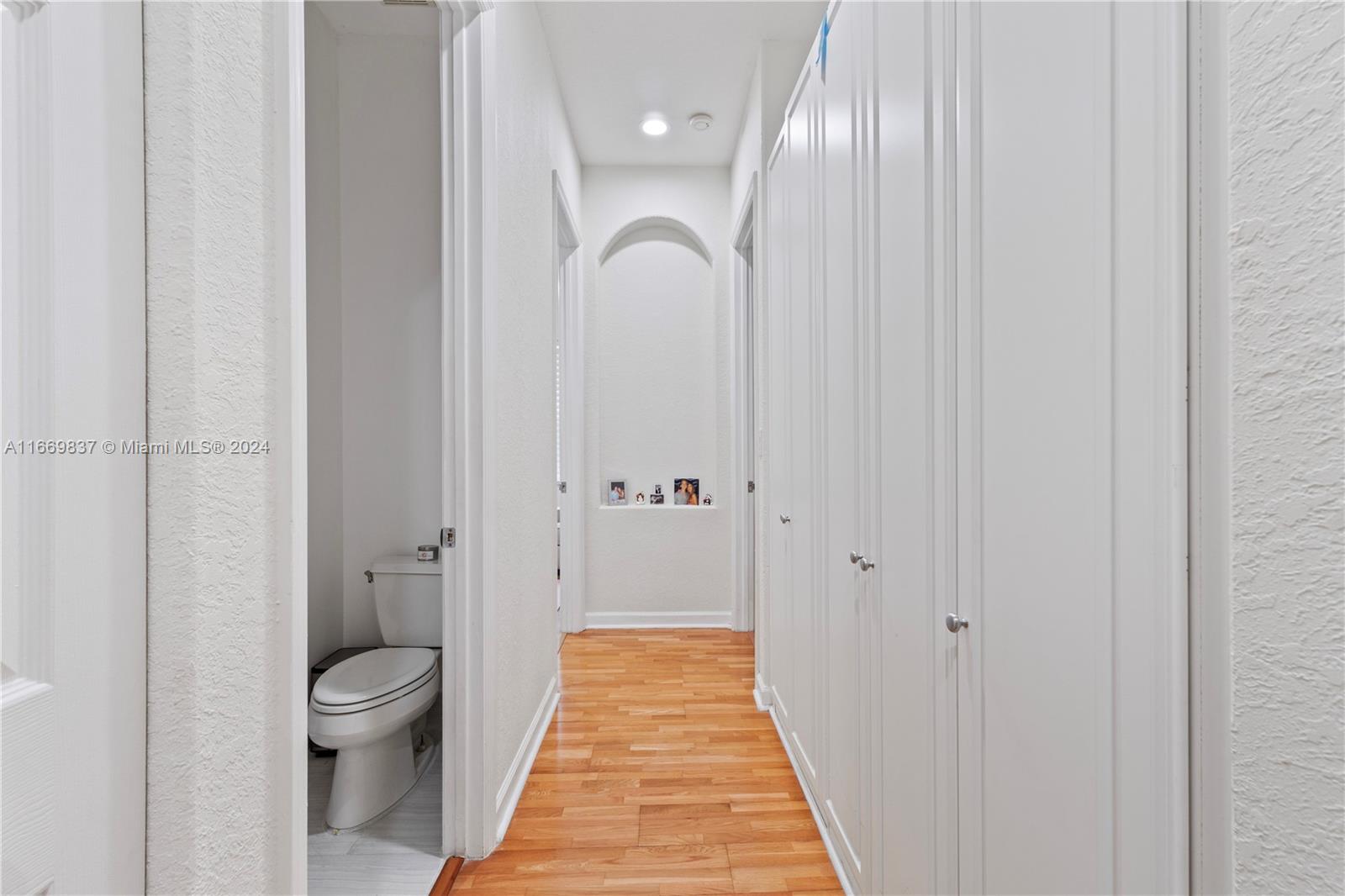 PEMBROKE ISLES III - Residential