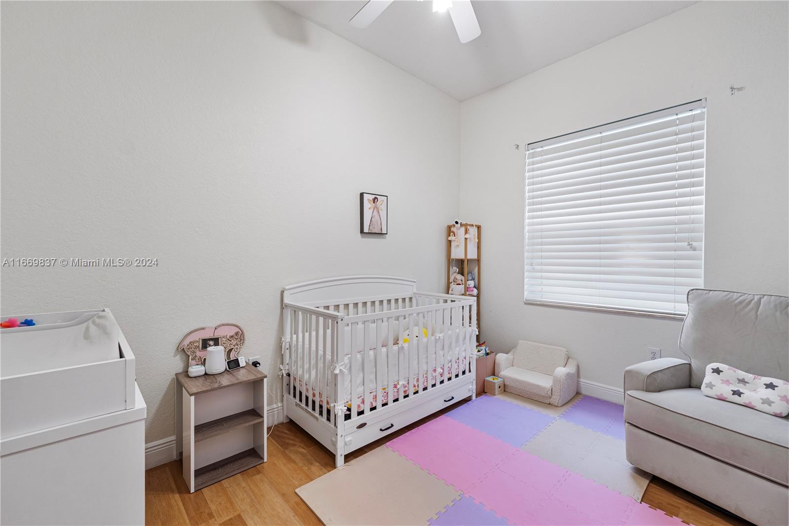 PEMBROKE ISLES III - Residential