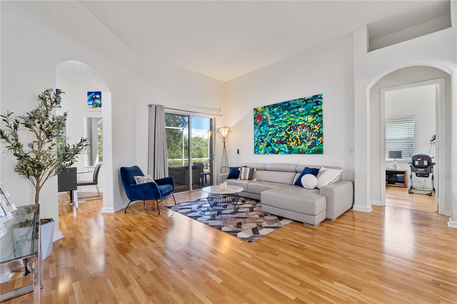 PEMBROKE ISLES III - Residential