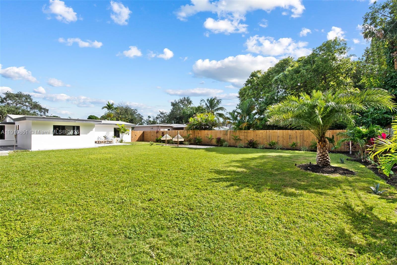 ROBERTSON PARK - Residential