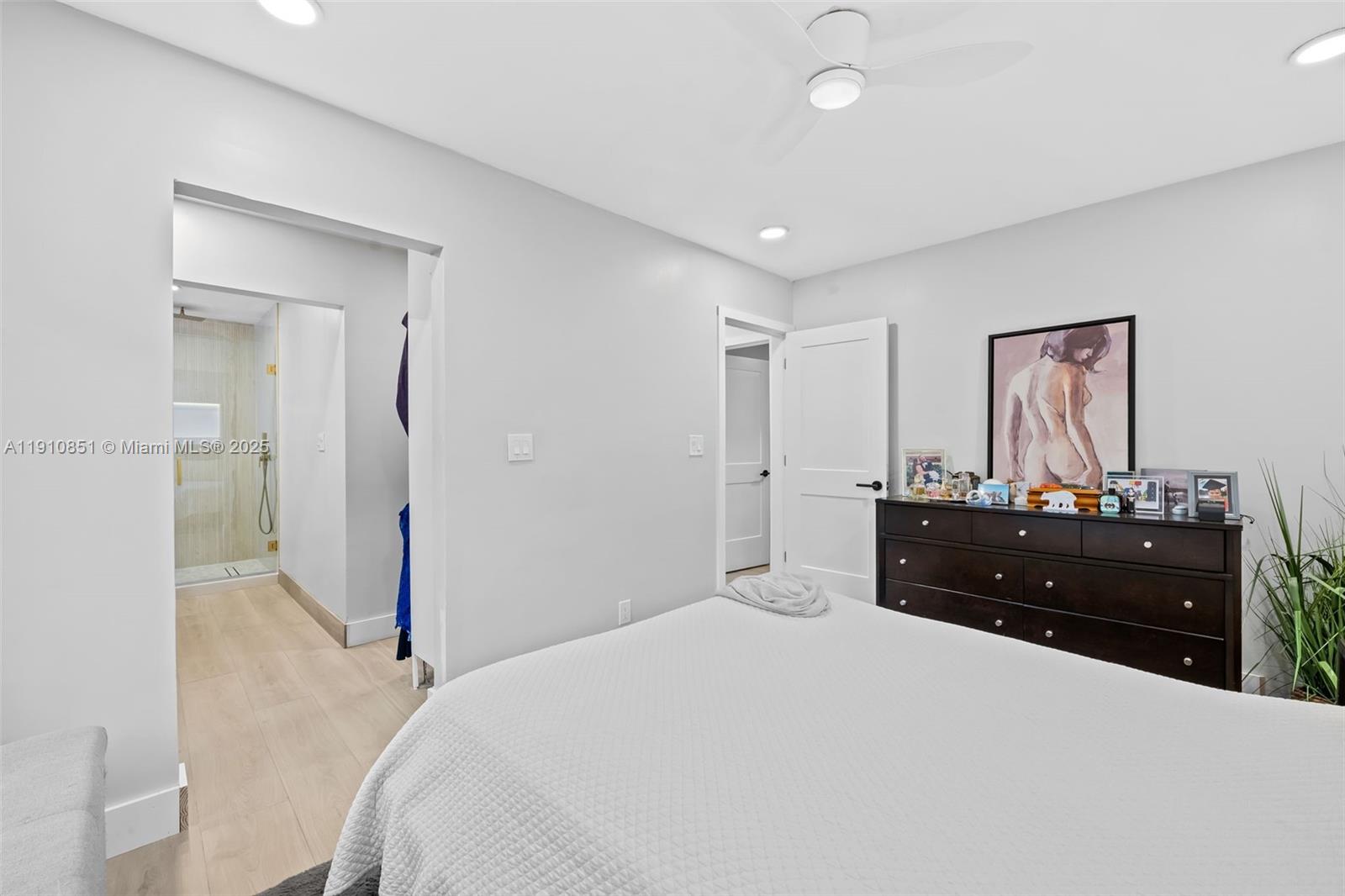 ROBERTSON PARK - Residential