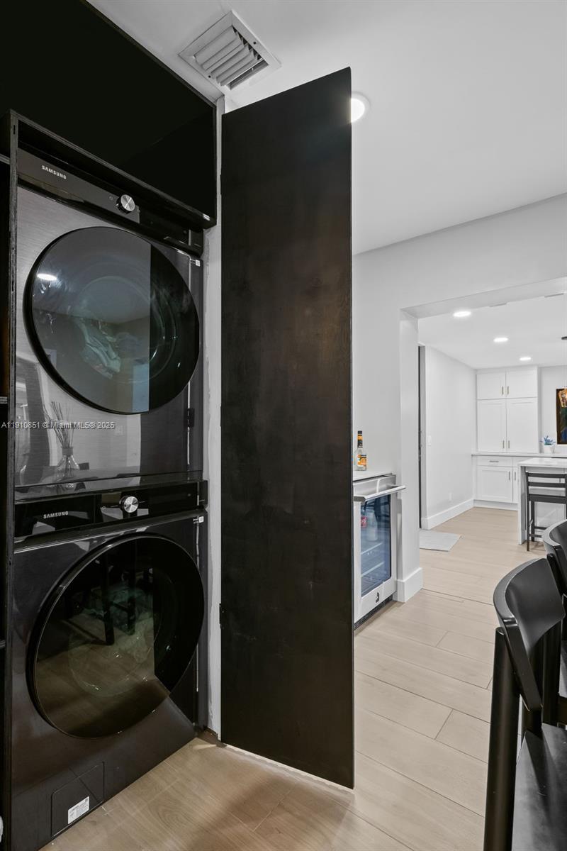 ROBERTSON PARK - Residential