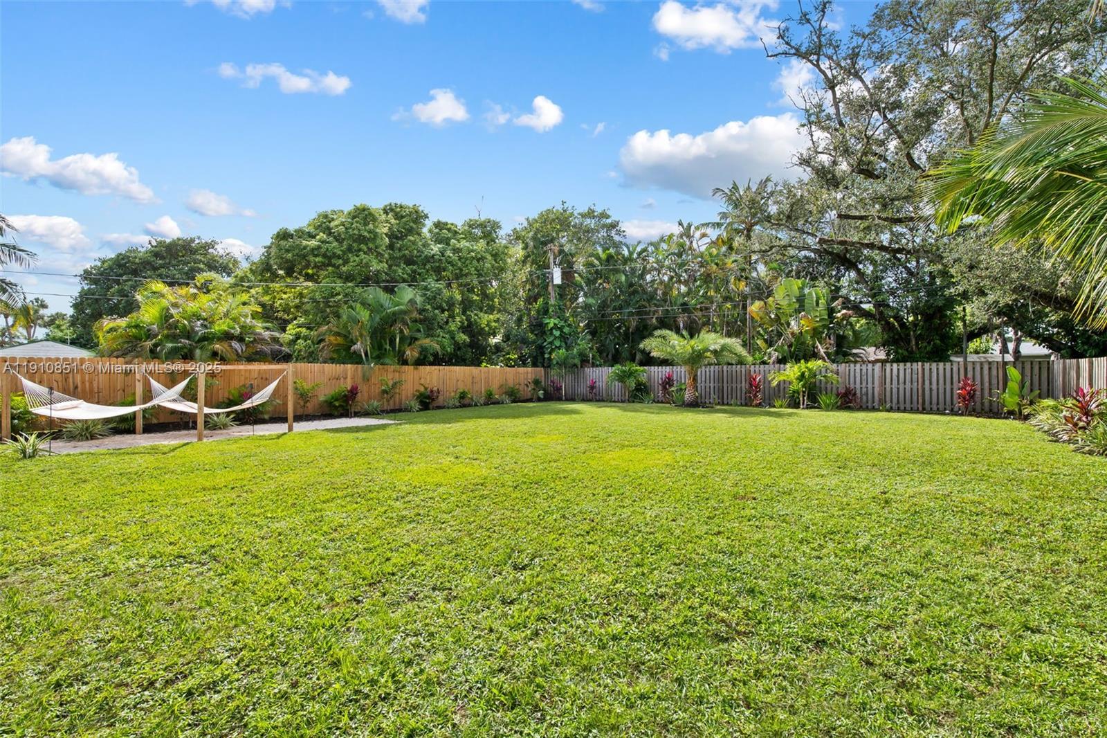 ROBERTSON PARK - Residential