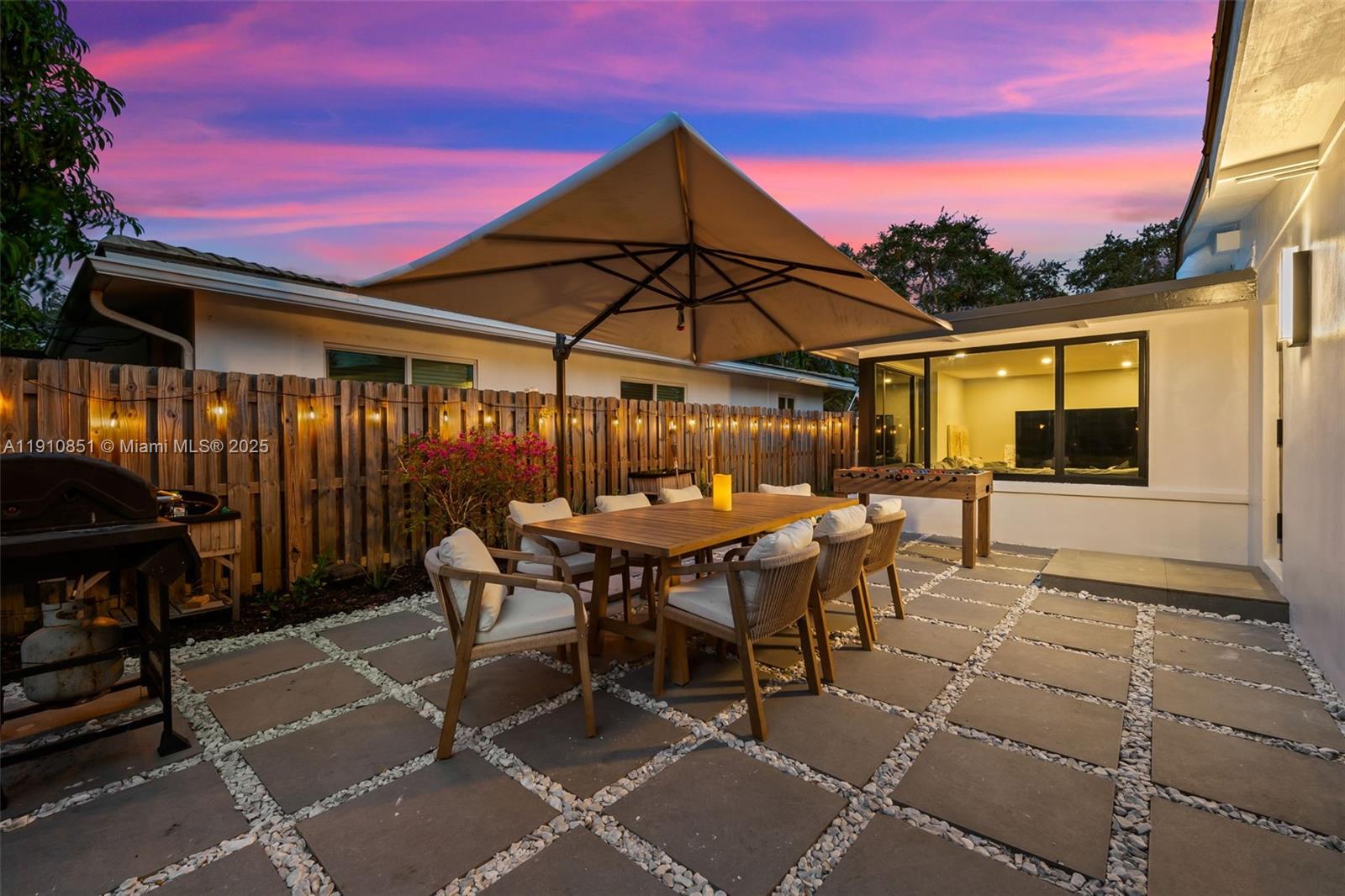 ROBERTSON PARK - Residential