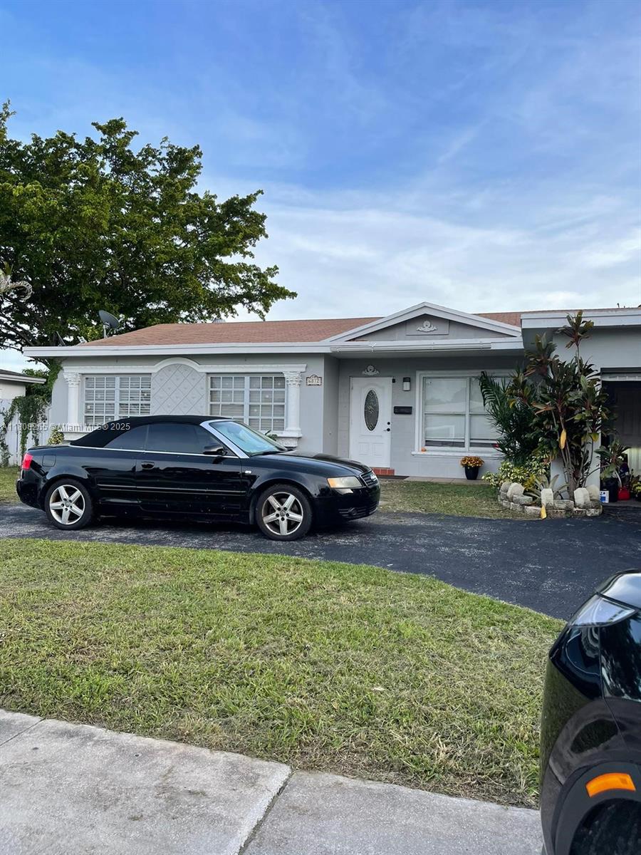 Rental Property at 6812 Doral, North Lauderdale, Miami-Dade County, Florida - Bedrooms: 3 
Bathrooms: 2  - $3,100 MO.