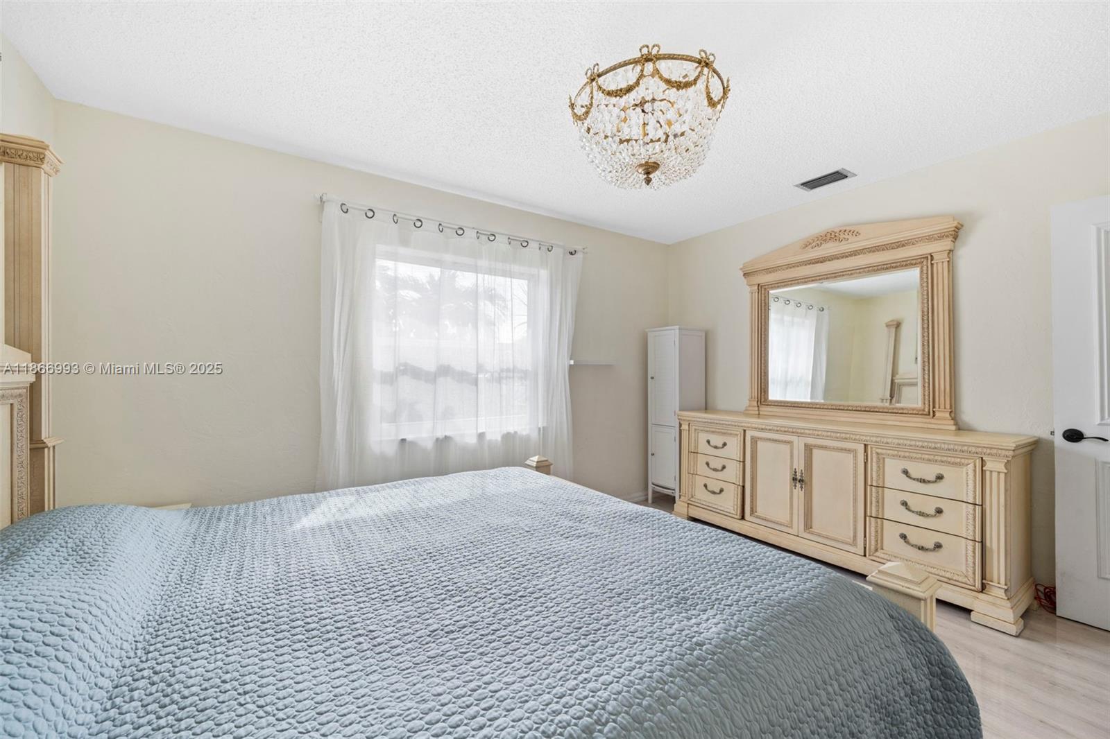 ST JAMES PARK SECOND ADD - Residential Lease