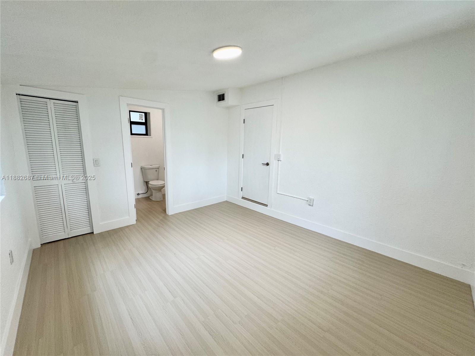 PINE TREE PARK - Residential