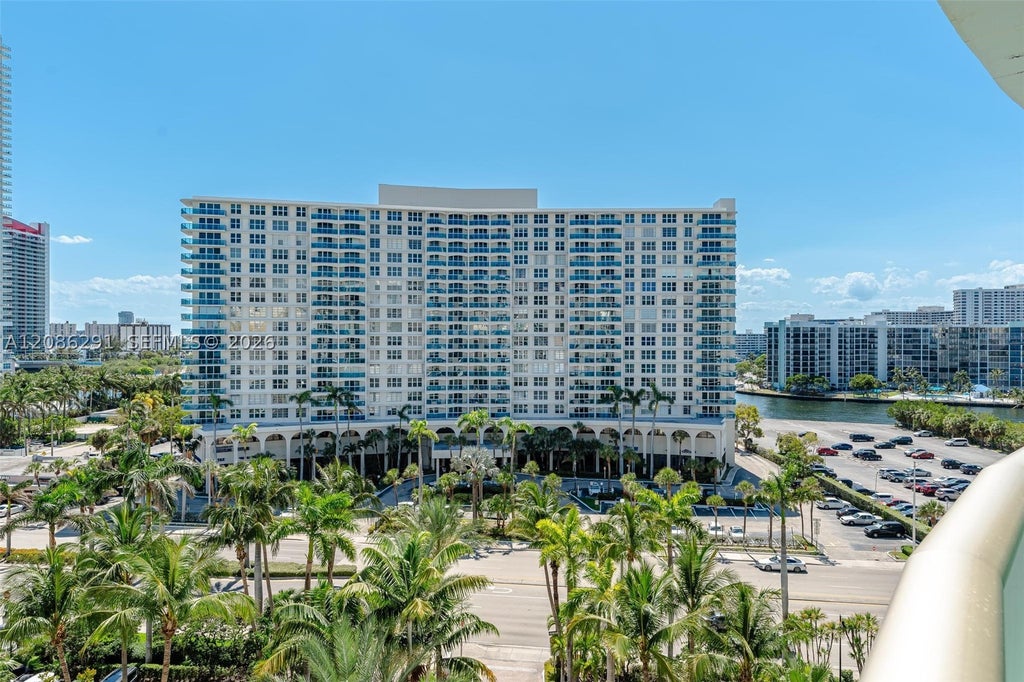Photo of 3801 S Ocean Dr #9T, Hollywood, FL 33019 (MLS # A12086291)