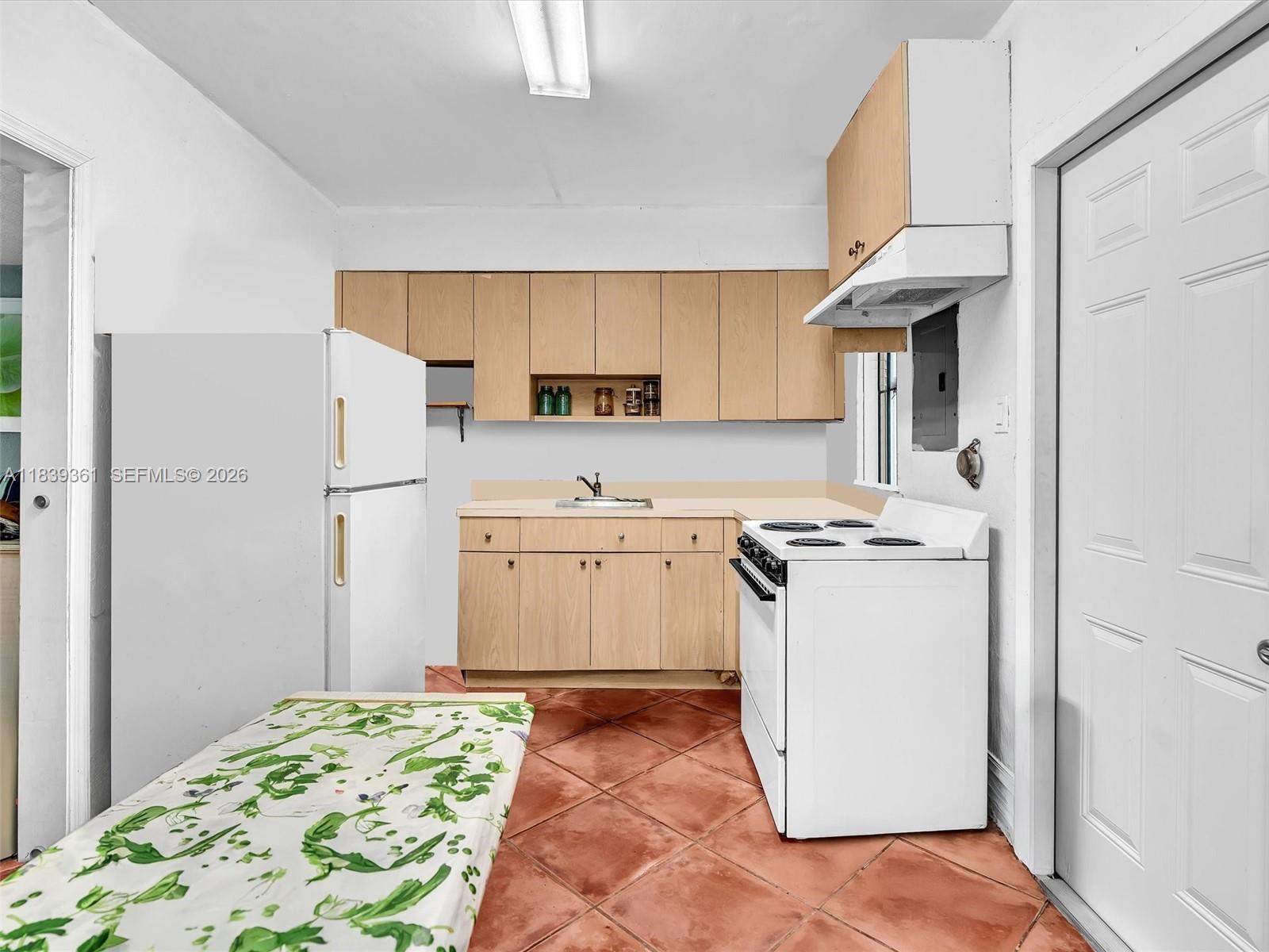 FROW HOMESTEAD - Residential Income