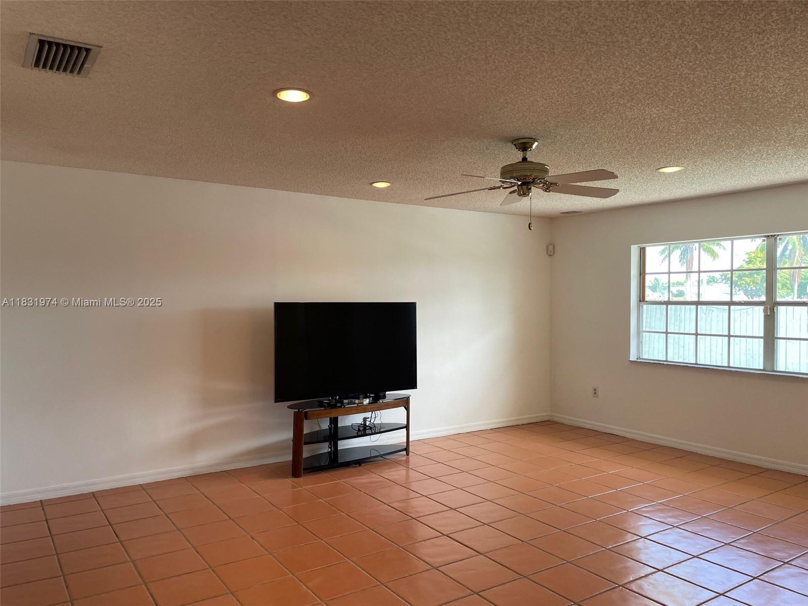 COUNTRY WALK SEC 5 REPLT - Residential