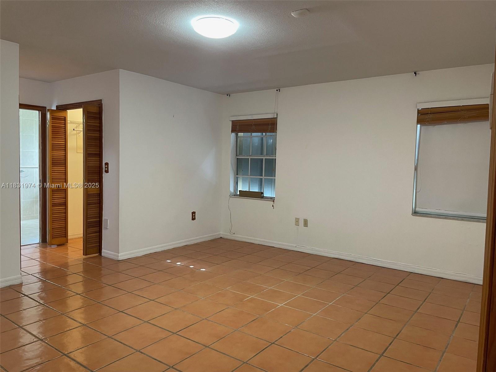 COUNTRY WALK SEC 5 REPLT - Residential