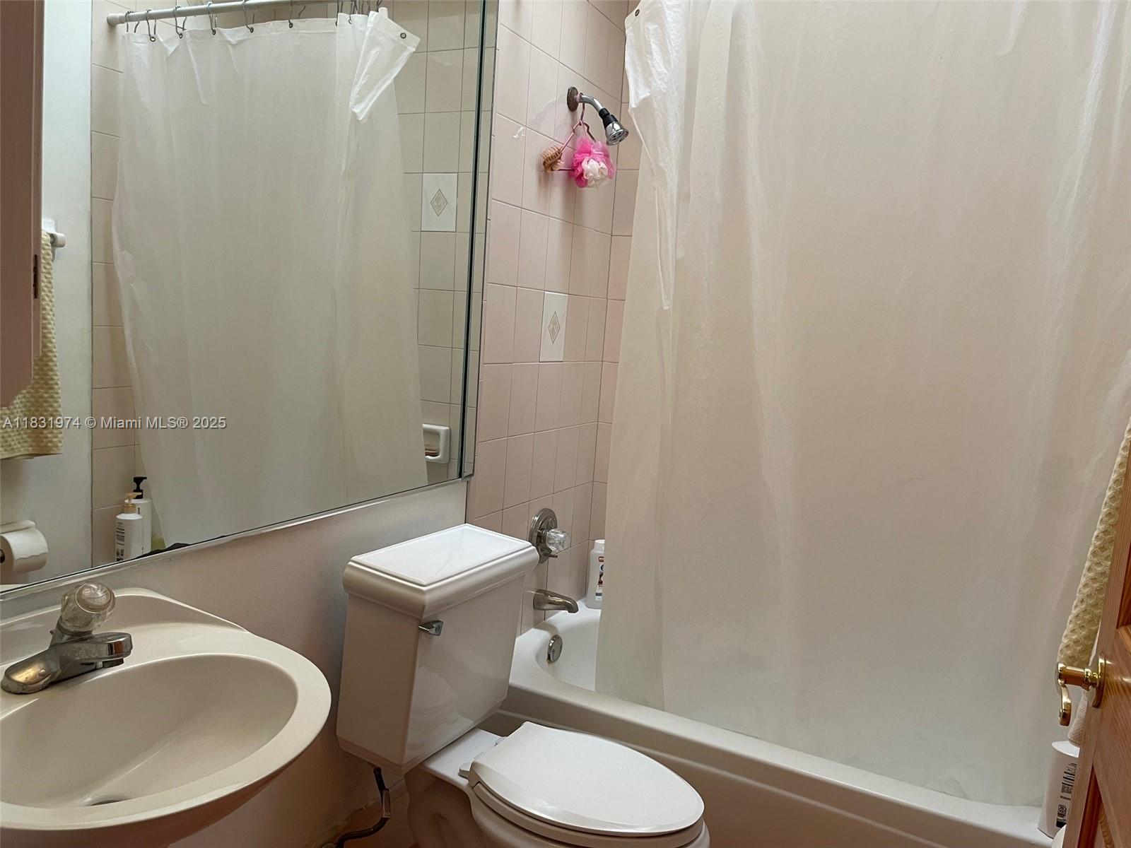 COUNTRY WALK SEC 5 REPLT - Residential