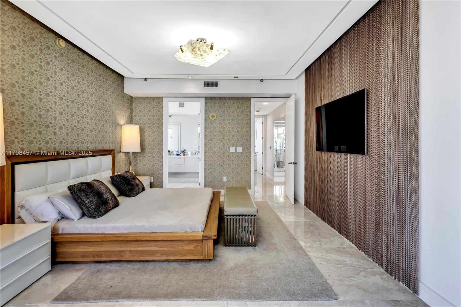 TDR TOWER III CONDO - Residential