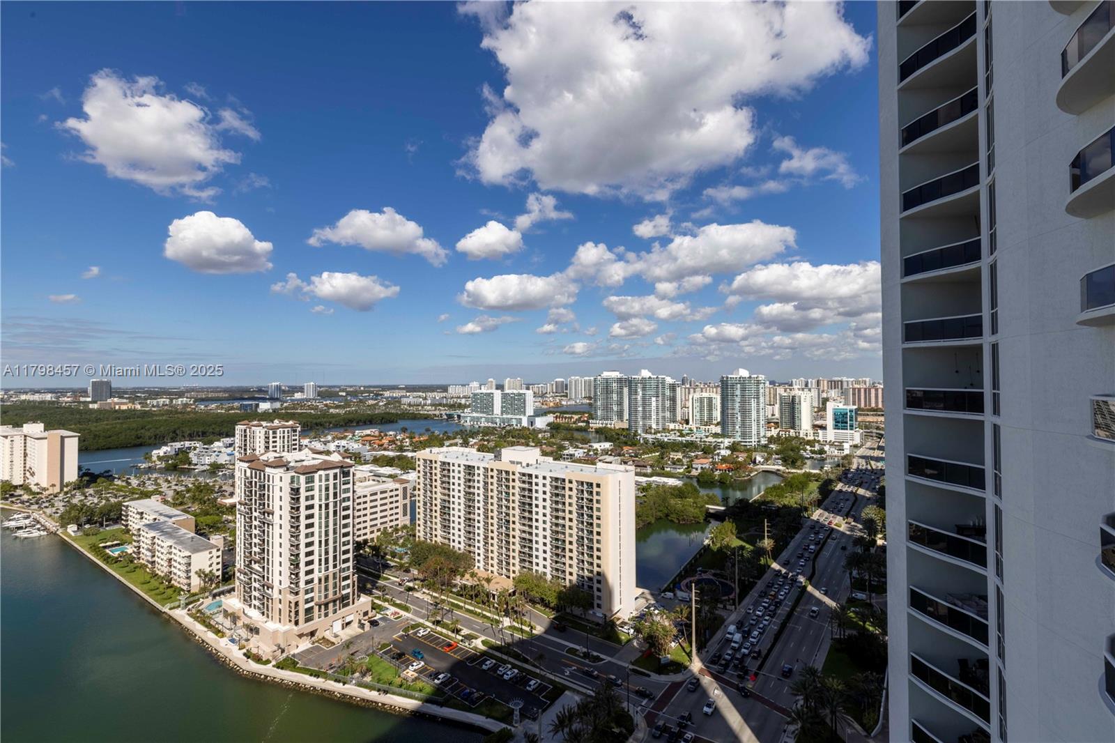 TDR TOWER III CONDO - Residential