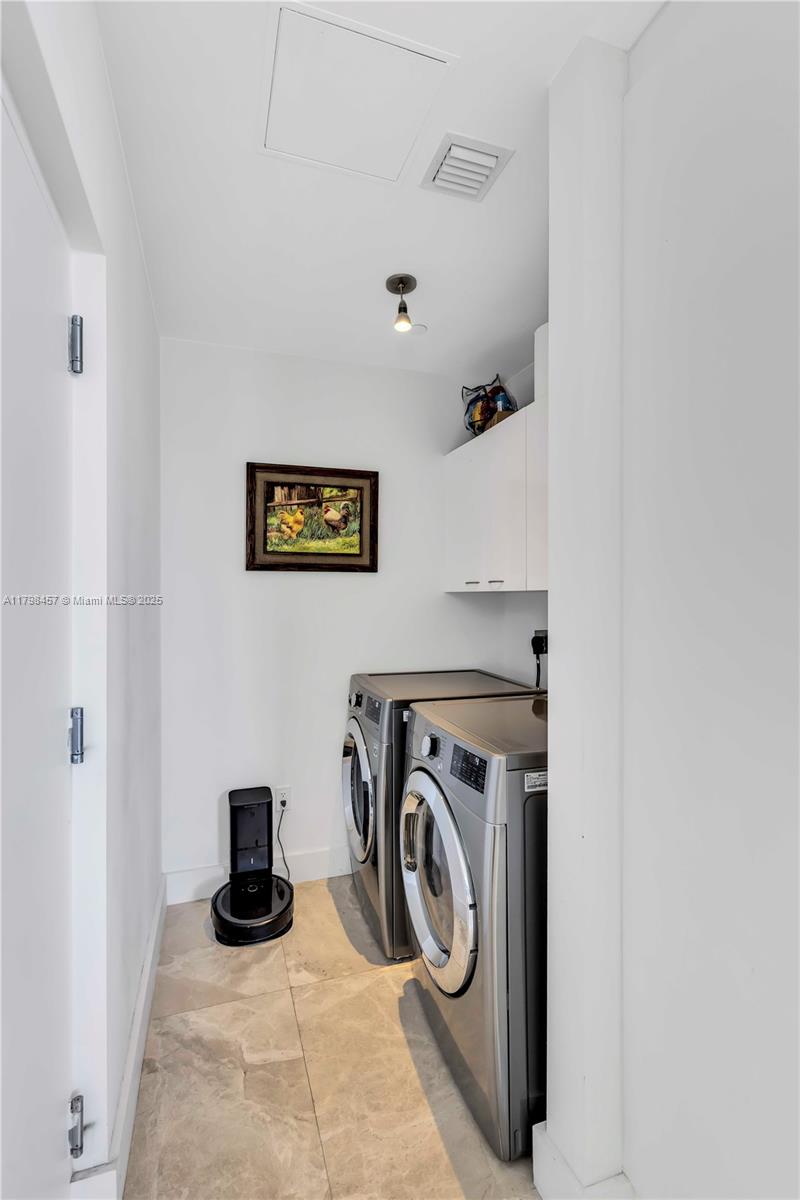 TDR TOWER III CONDO - Residential