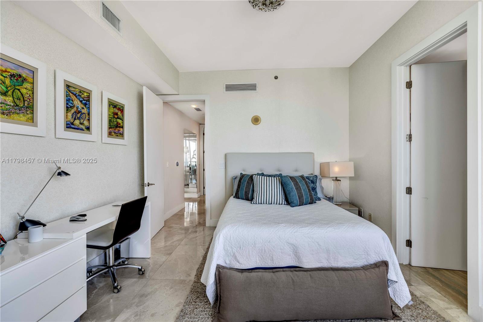 TDR TOWER III CONDO - Residential