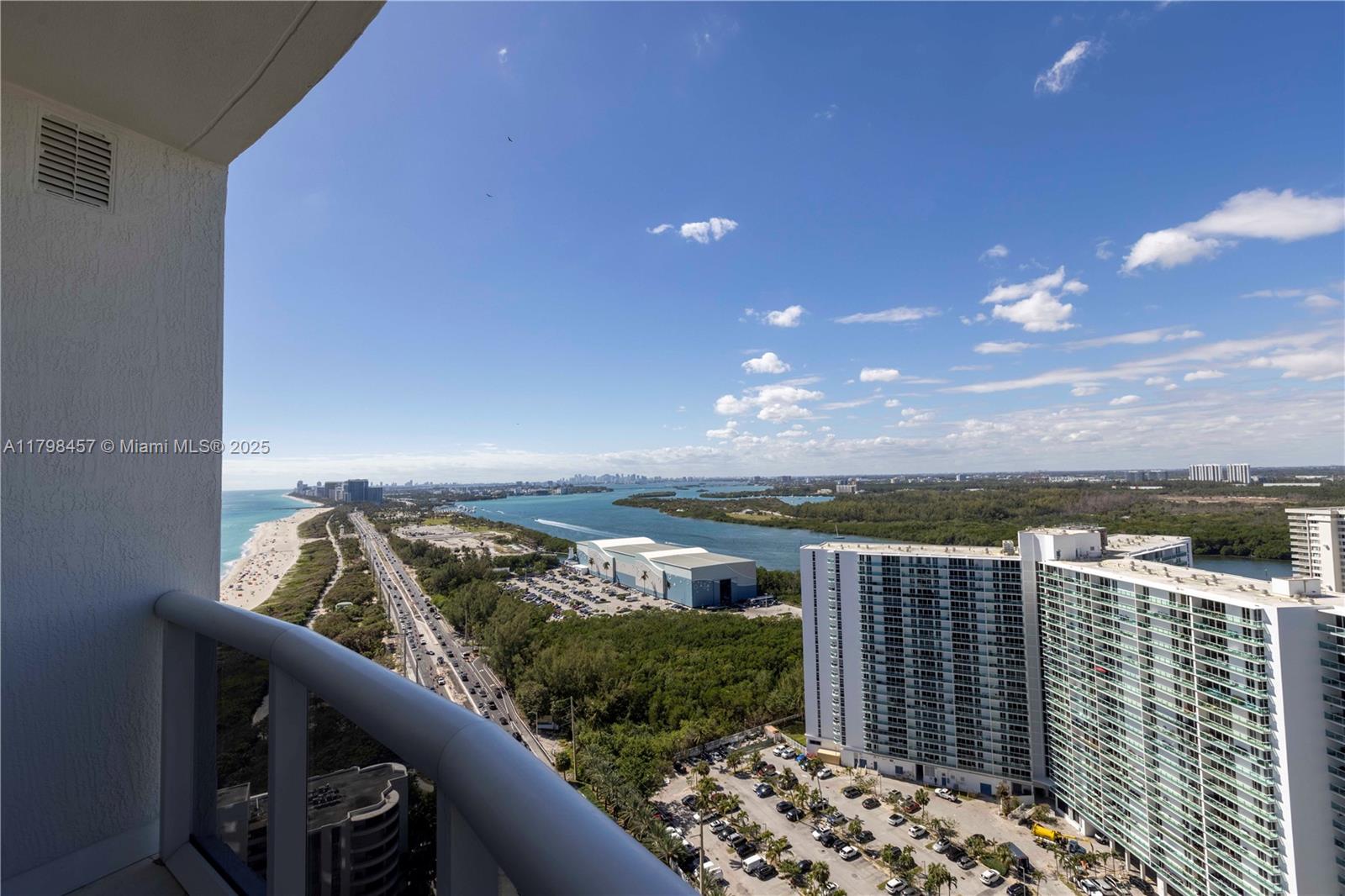 TDR TOWER III CONDO - Residential