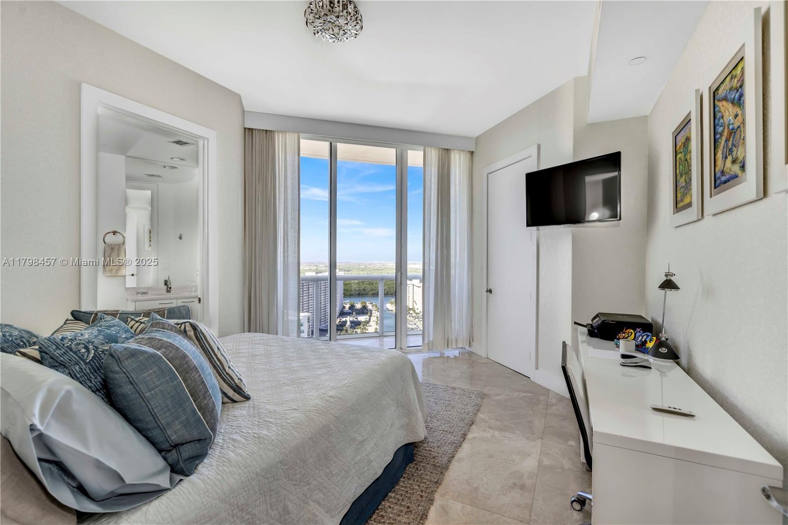 TDR TOWER III CONDO - Residential