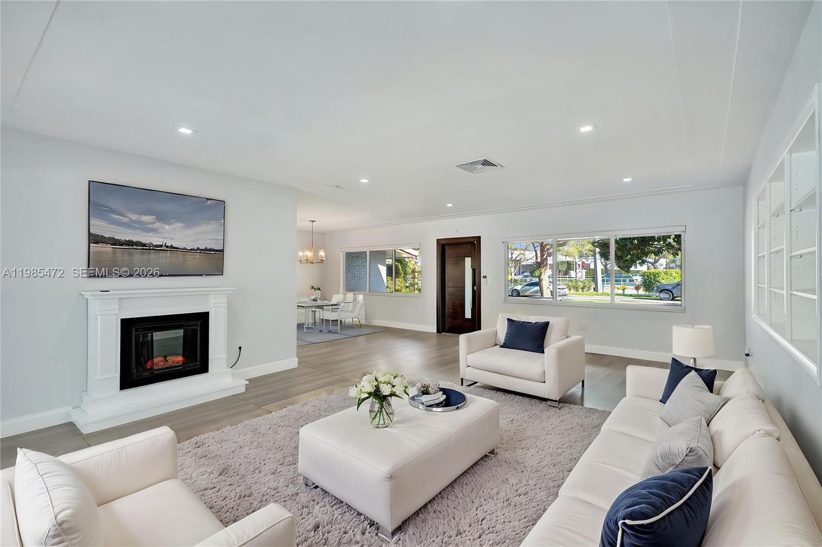 MIAMI SHORES SEC 8 REV - Residential