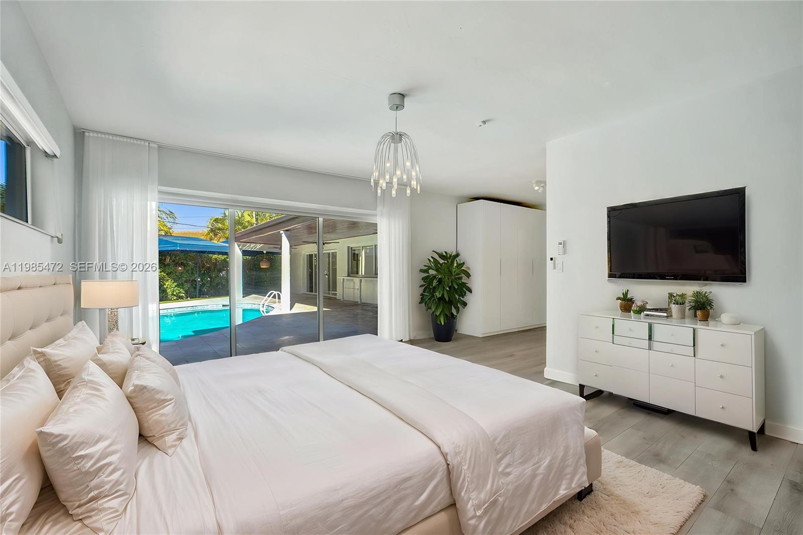 MIAMI SHORES SEC 8 REV - Residential