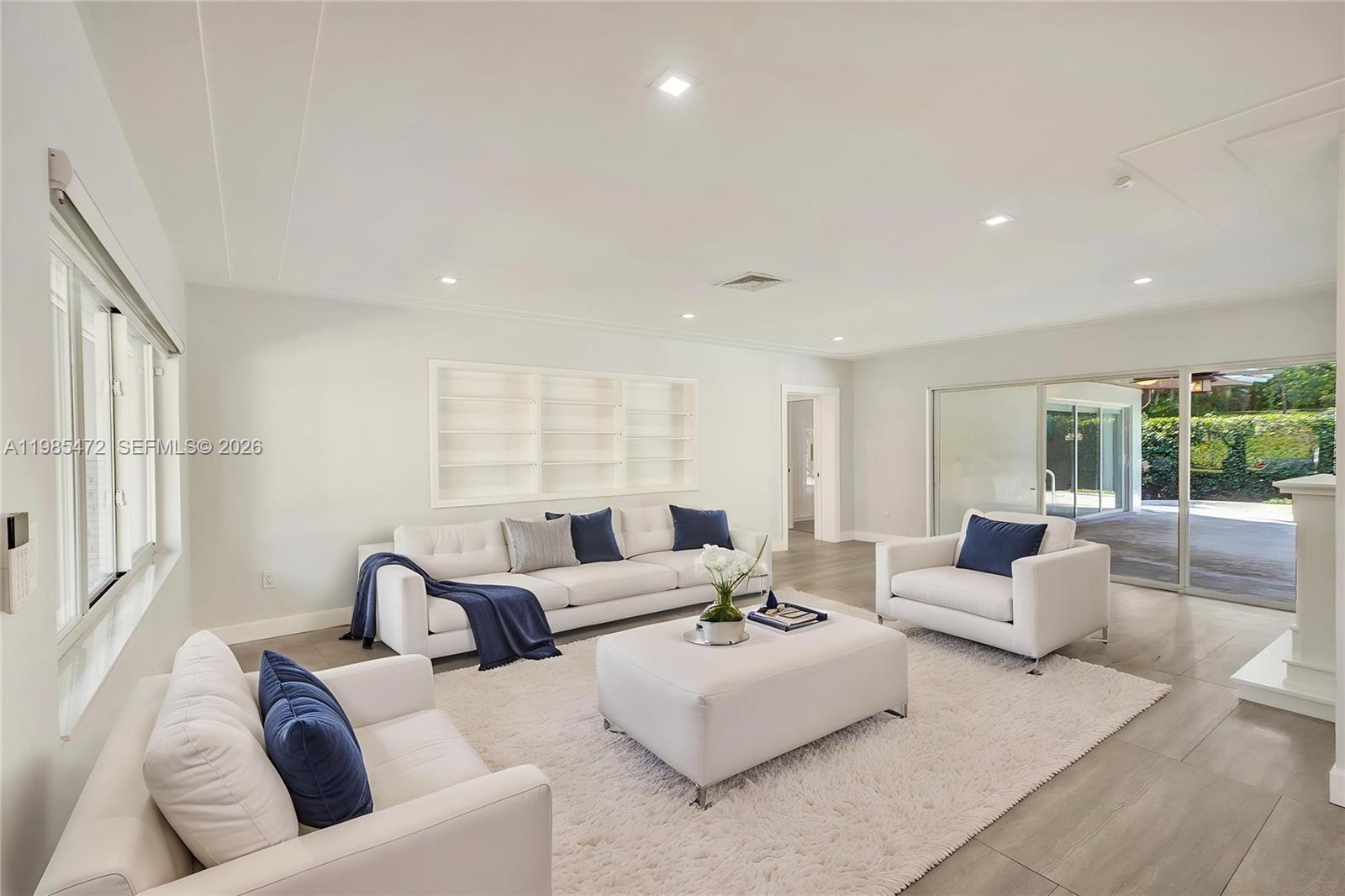 MIAMI SHORES SEC 8 REV - Residential