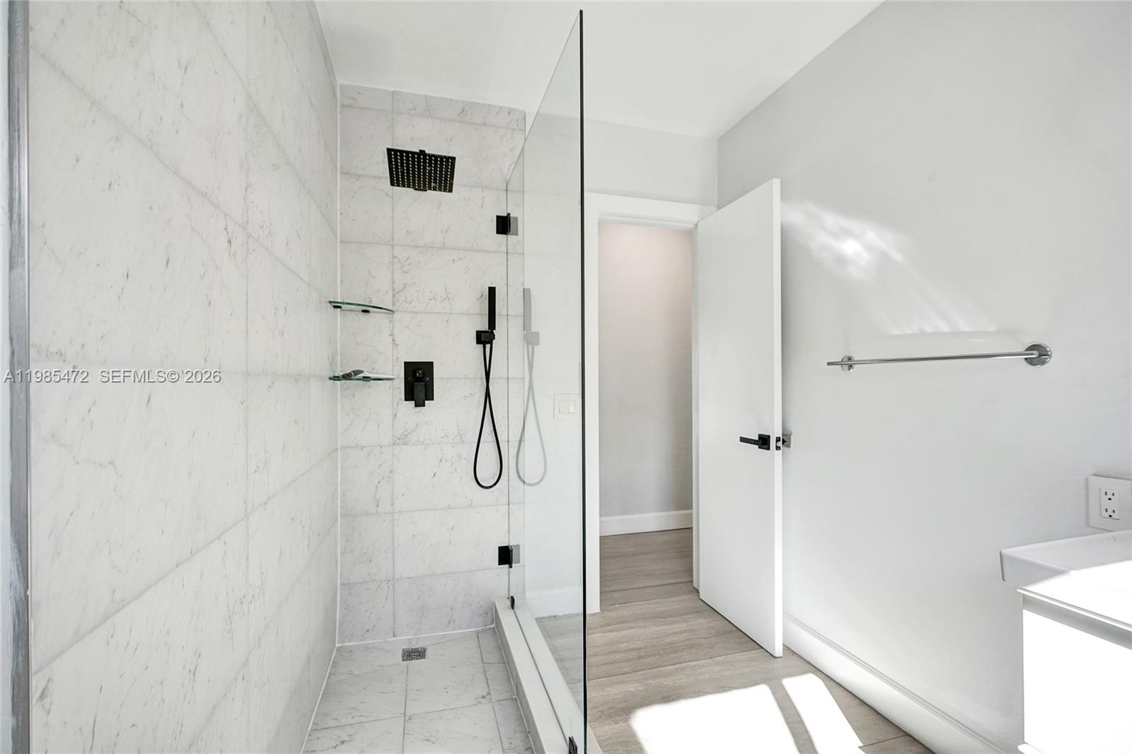 MIAMI SHORES SEC 8 REV - Residential