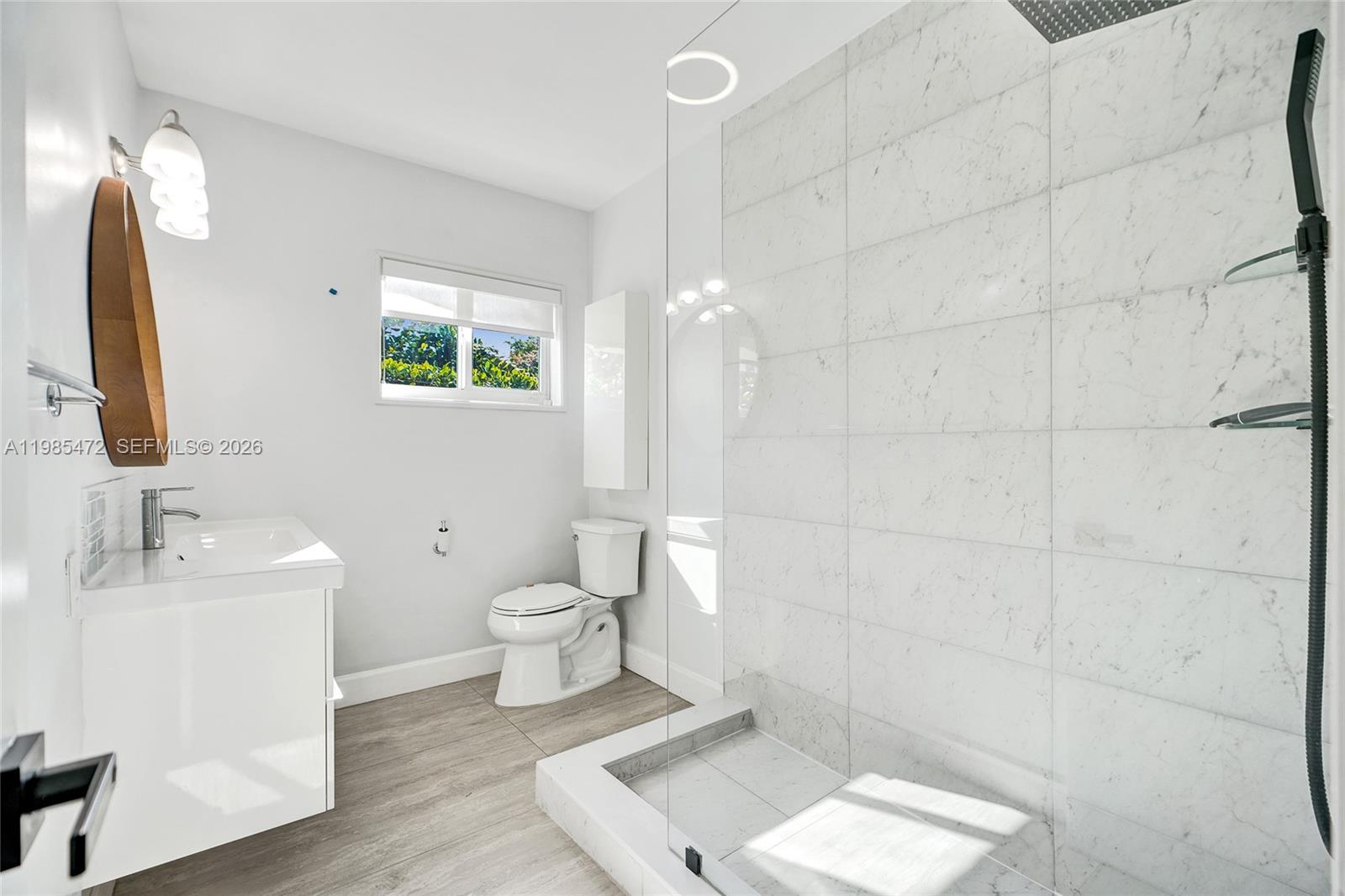 MIAMI SHORES SEC 8 REV - Residential