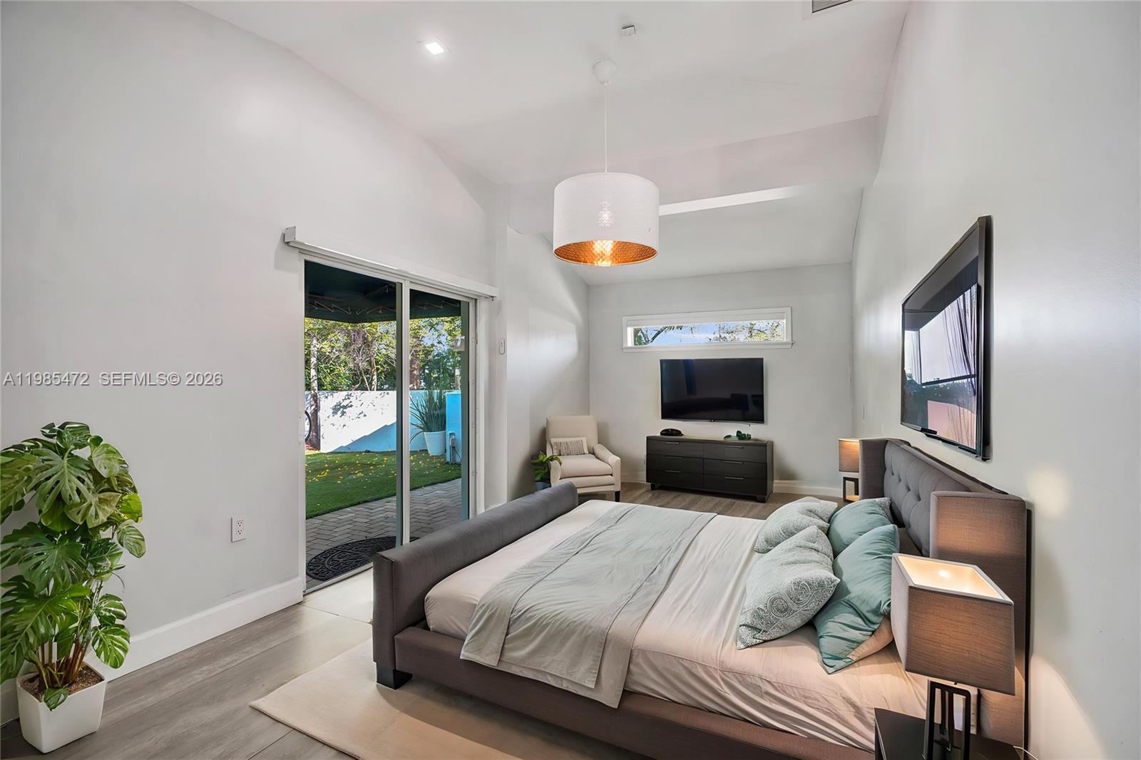 MIAMI SHORES SEC 8 REV - Residential