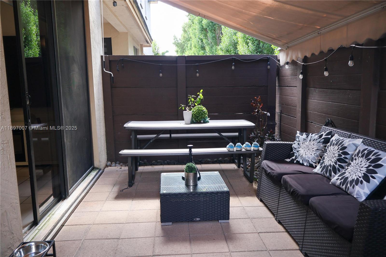 DUNNWOODY LAKE - Residential