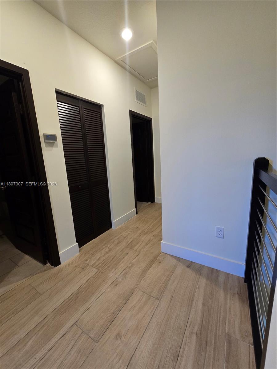 DUNNWOODY LAKE - Residential