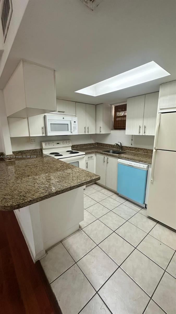 LAS VISTAS AT DORAL CONDO - Residential Lease