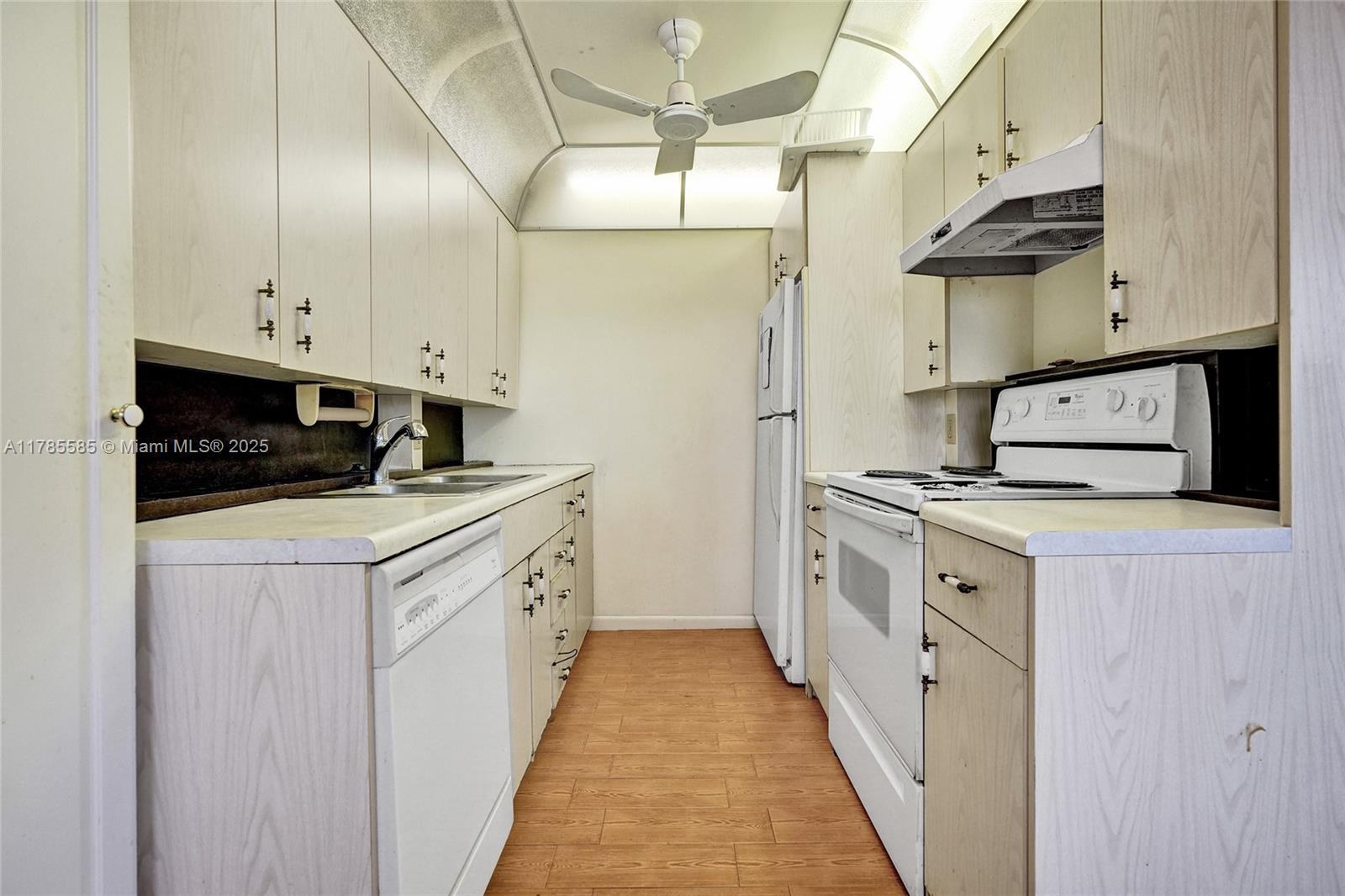 CORNWALL AT CENTURY VILLA - Residential