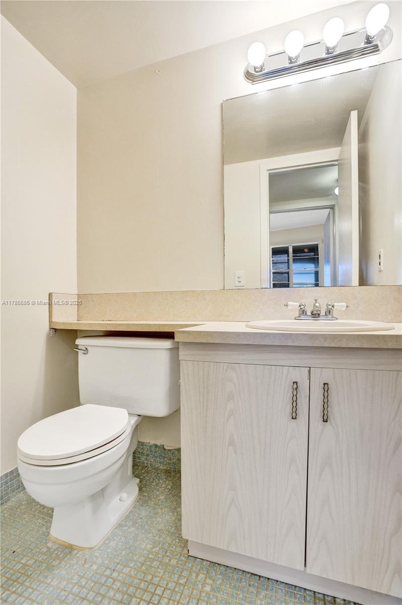 CORNWALL AT CENTURY VILLA - Residential