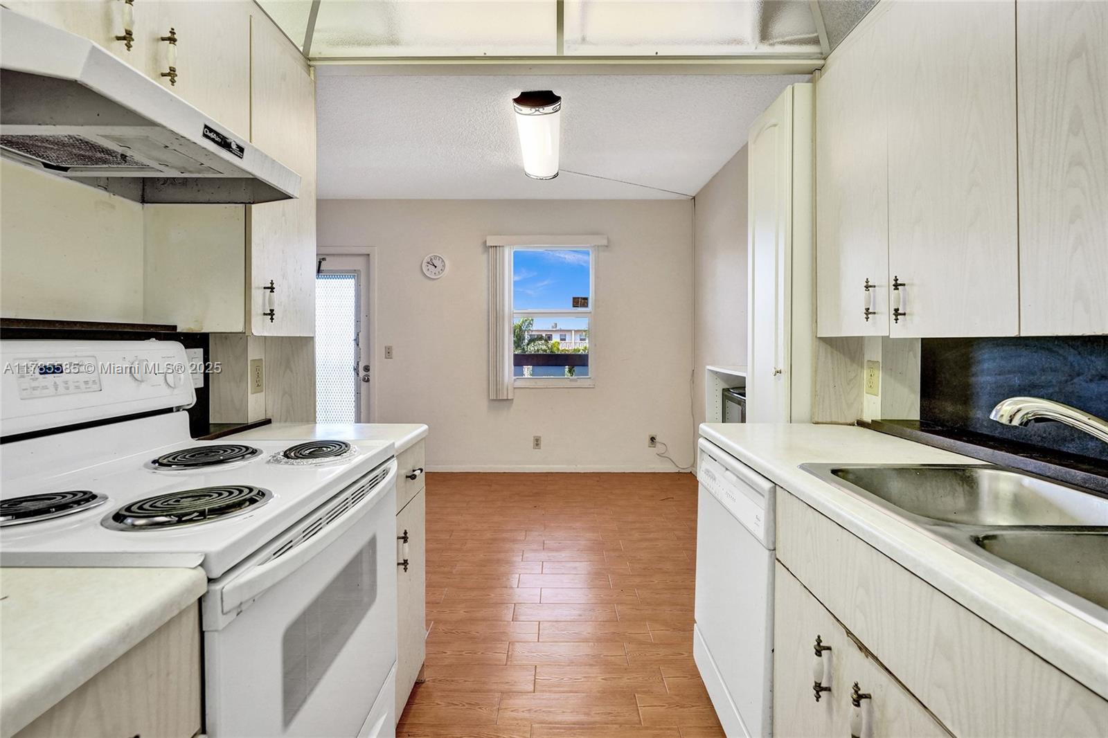 CORNWALL AT CENTURY VILLA - Residential