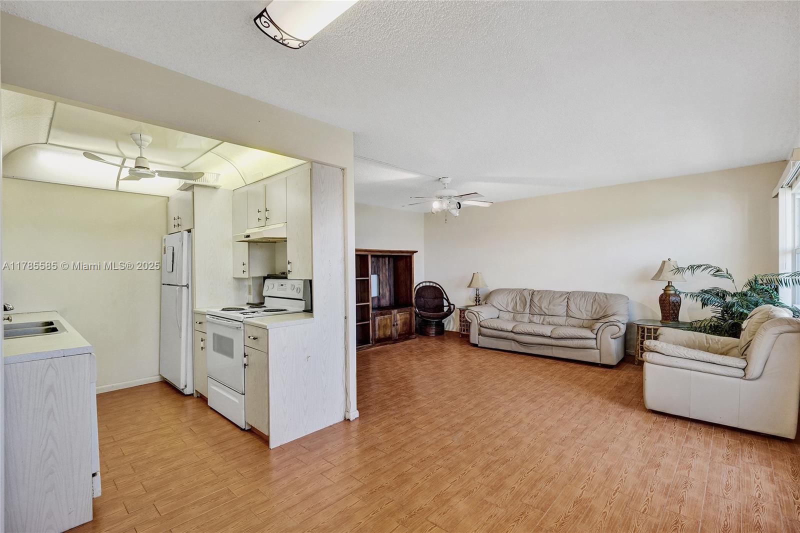 CORNWALL AT CENTURY VILLA - Residential