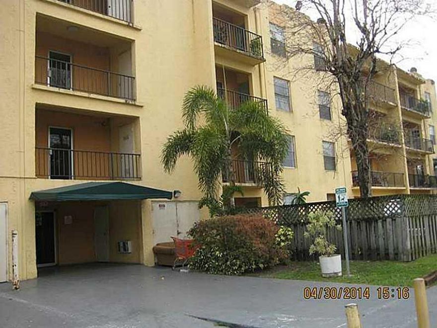 LOCKBOX-CLICK ON SHOWING ASSIST> ,  BEST DEAL! A SPACIOUS AND BRIGHT 1/1, 725SQ FT 2ND FLOOR CONDO UNIT LOCATED IN DESIRABLE WESTLAND GARDENS CONDO! CLOSE TO SCHOOLS, PARKS, HOSPITALS,WESTLAND MALL & MAJOR HIGHWAYS! THIS WONT LAST, SUBMIT YOUR OFFERS RIGH T AWAY!!!!  **ENTER OFFERS ON OUR WEBSITE** SUBMIT ATTACHMENTS FOR DISCLOSURES & FURTHER MLS TERMS. EXPEDITED RESPONSE TO YOUR QUESTIONS VIA EMAIL.