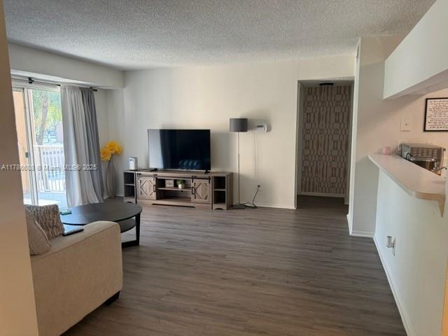 ROYAL PALM PLACE - Residential