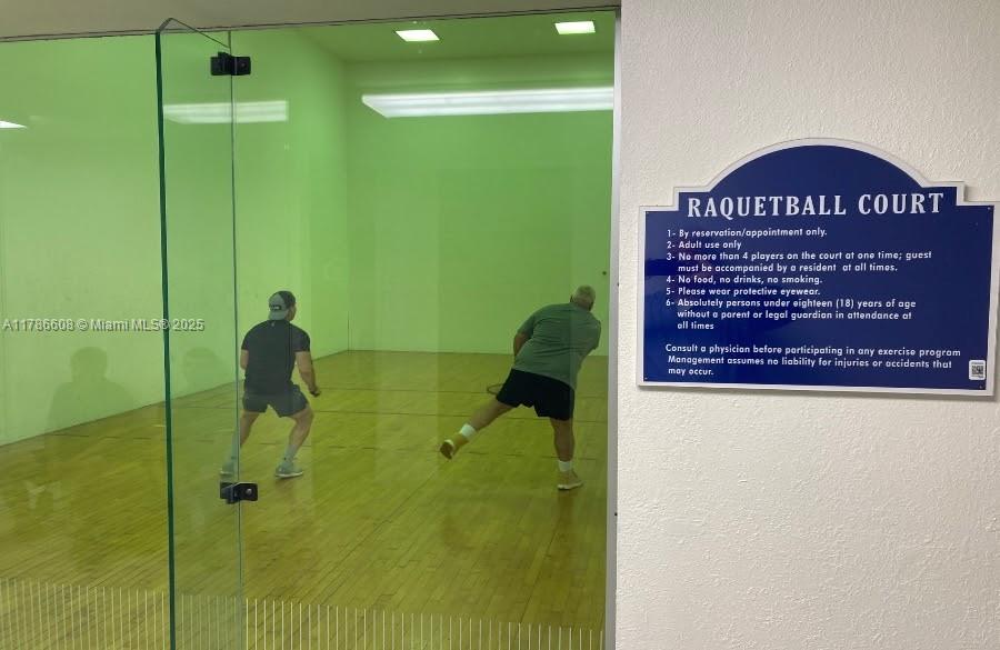 ROYAL PALM PLACE - Residential