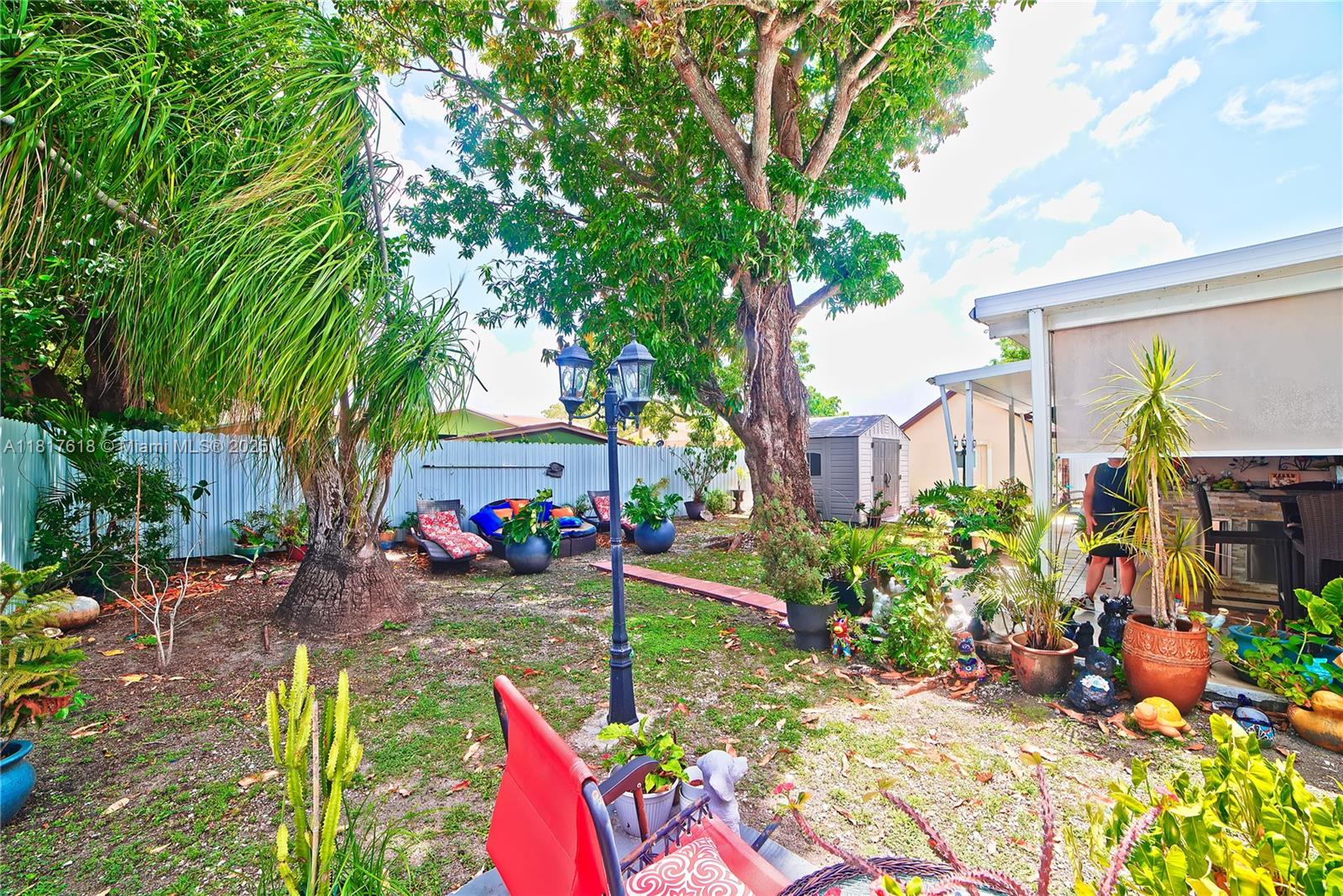 WEST PERRINE ADDN - Residential