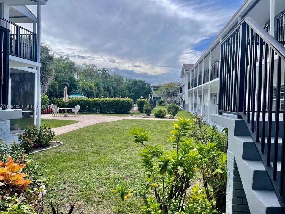 TOWN & COUNTRY APTS CONDO - Residential